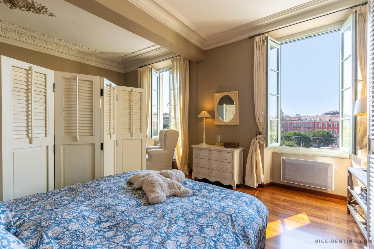 Renting - 13 Massena - Live A Dream Luxury Loft - Place Massena Nizza